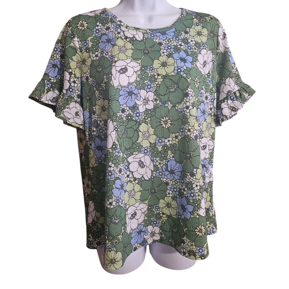 Kim & Cami Floral Flutter Short Sleeve Top
